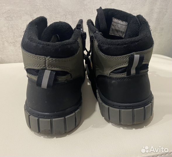 Ботинки демисезонные 35