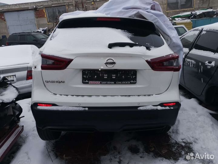 Задняя часть кузова задок Nissan Qashqai j 11 21г