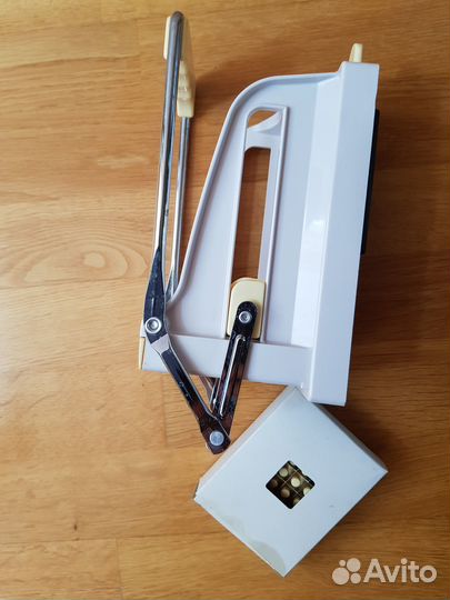 Кухонный прибор для резки продуктов