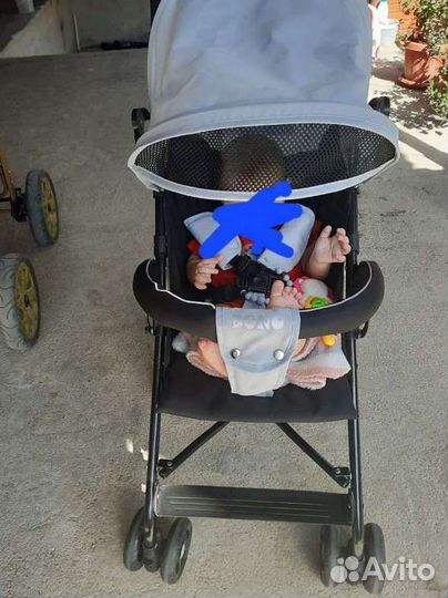 Прогулочная коляска трость