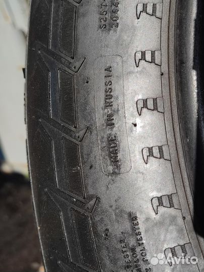 Nokian Tyres Hakkapeliitta SUV 225/65 R17 106T