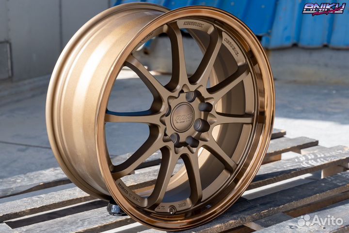 Диски Volk Racing CE28 R17 7.5j ET35 4*100 (D204)