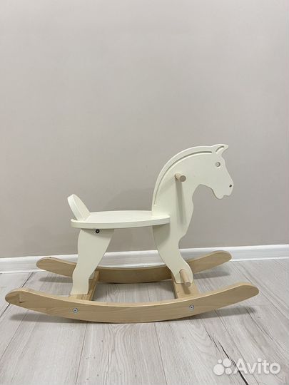 Детская качалка лошадь