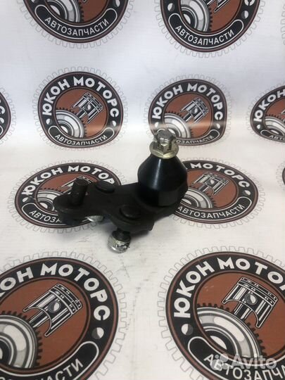 Рулевой наконечник передний правый Toyota