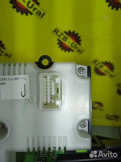 Блок управления климатической установкой Nissan