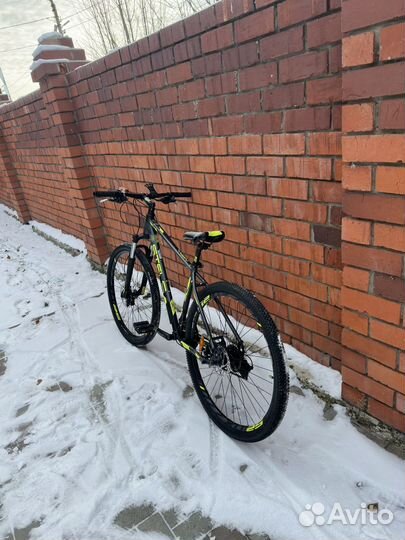 Горный велосипед Stels Navigator 930