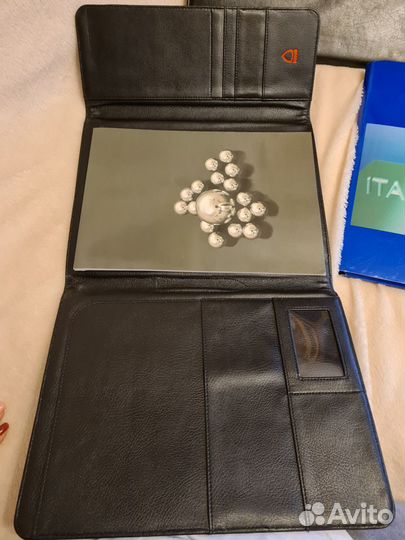 Папки для документов бу и ежедневники