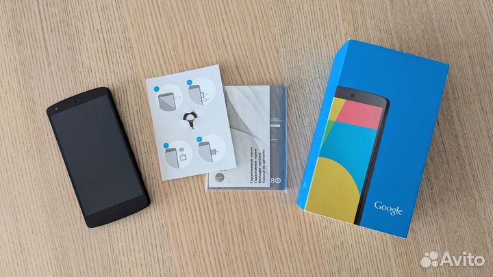 LG Nexus 5 D821, 2/16 ГБ