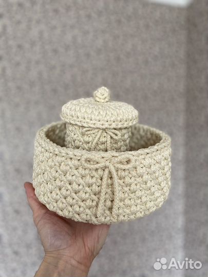 Вязаные корзинки