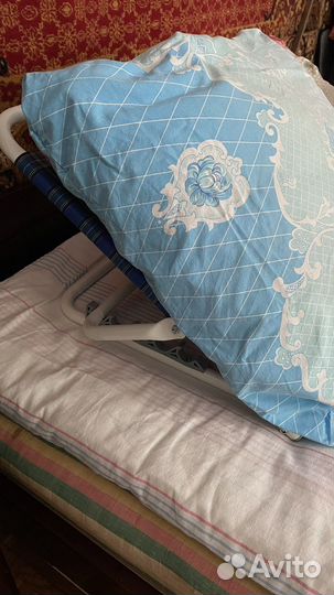 Опора под спину для лежачих больных