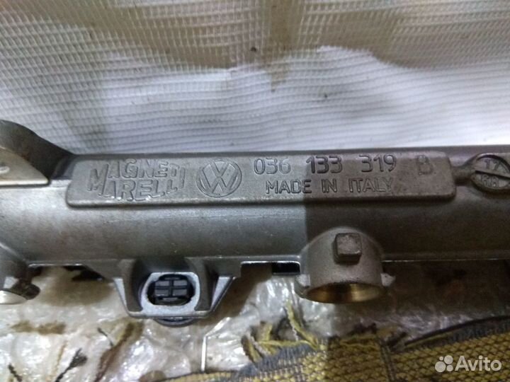 Топливная рампа VW Golf4, 1.4,VAG 036133319B