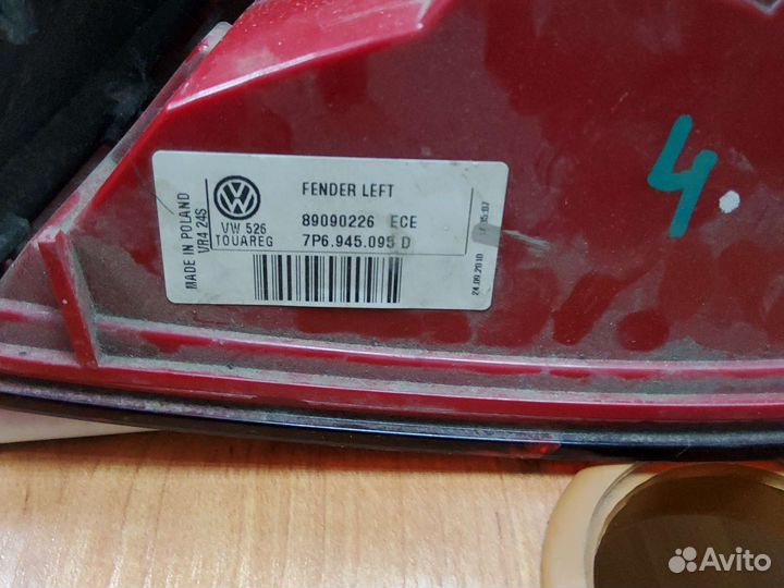 Задний фонарь на Volkswagen Touareg левый