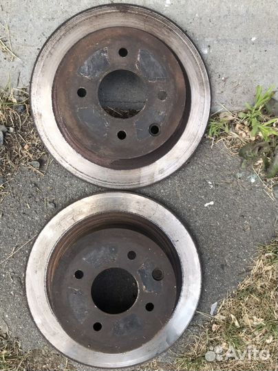 Задние тормозные диски Ниссан Тиида