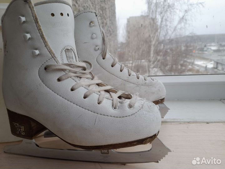 Фигурные коньки risport 225