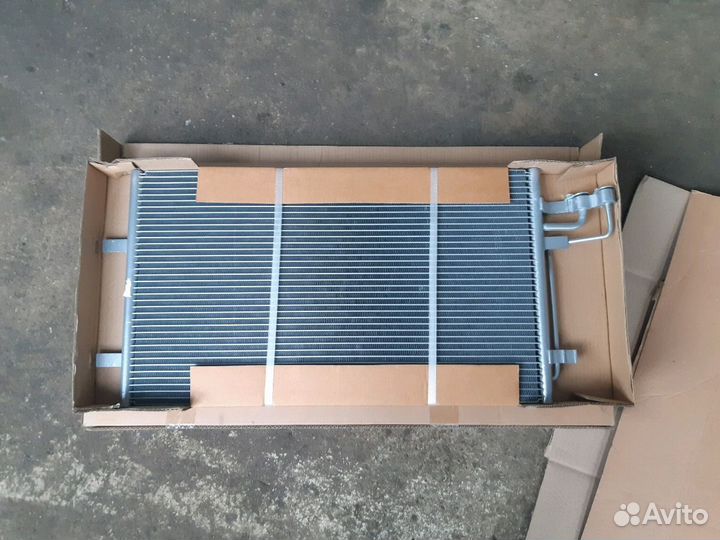 Радиатор кондиционера Ford Focus 2