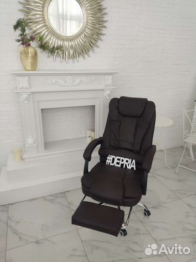 Компьютерное кресло руководителя офисное