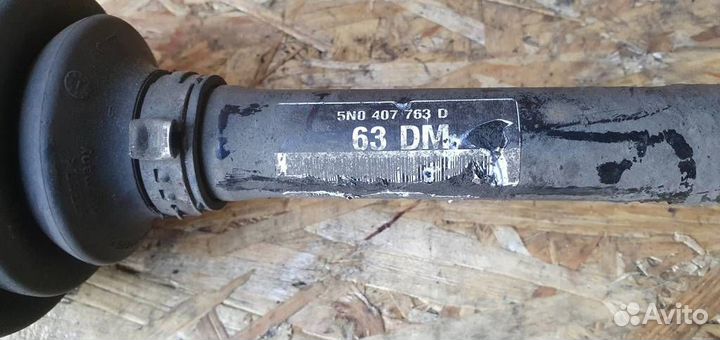 Привод левый Volkswagen Tiguan 2007-2011