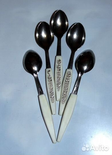 Чайные ложки разные