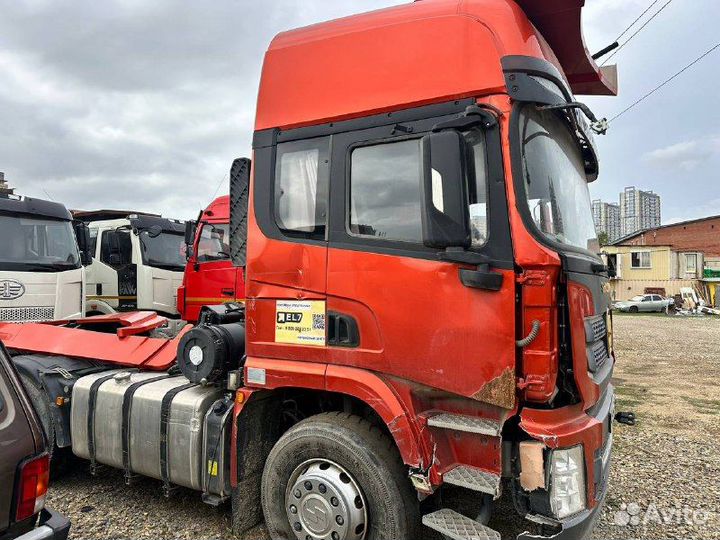 Shacman SX42584V324, 2022