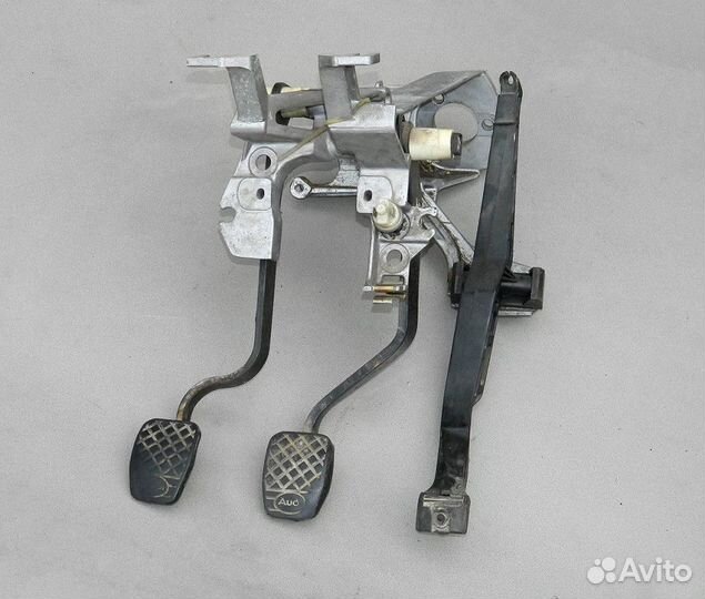 Педальный узел Audi 80 B3