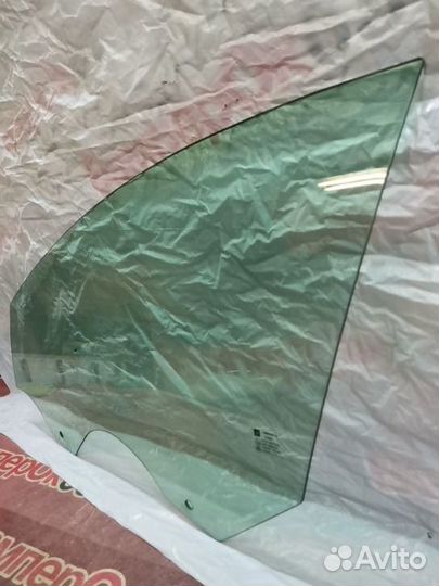 Стекло двери передний левый Opel Insignia