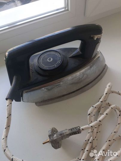 Старые рабочие утюги