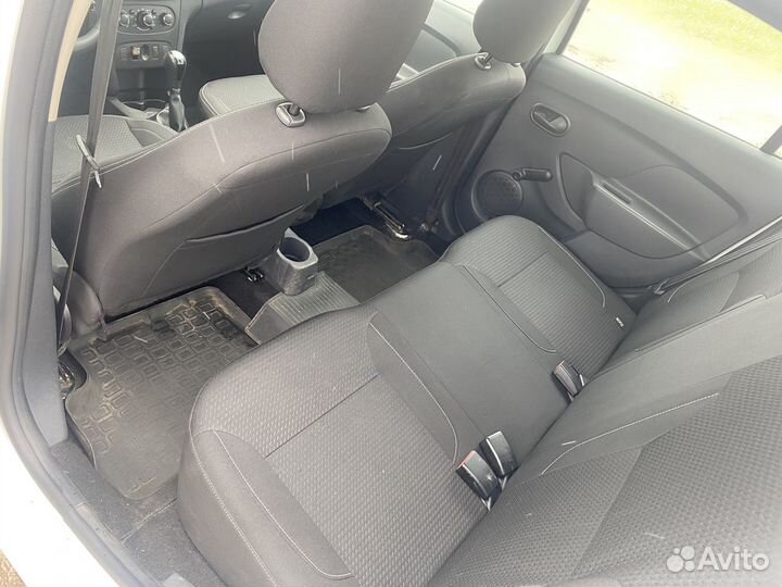 Renault Logan 1.6 AT, 2021, 112 000 км