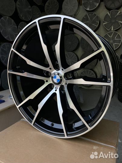 R20 BMW 611 M-стиль X5 E70 F15 X6 E71 F16 5х120