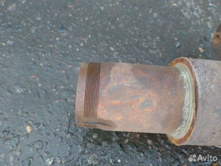 Чулок заднего моста задний Mercedes-Benz Atego 8