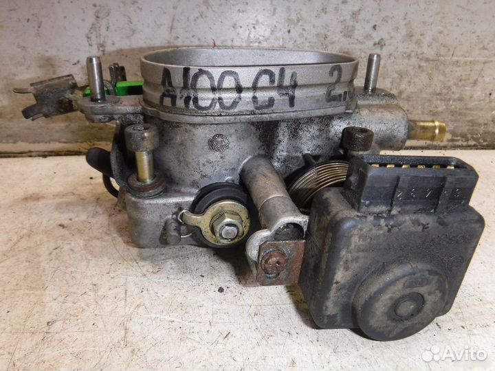 Заслонка дроссельная Audi 100 C4 ABC