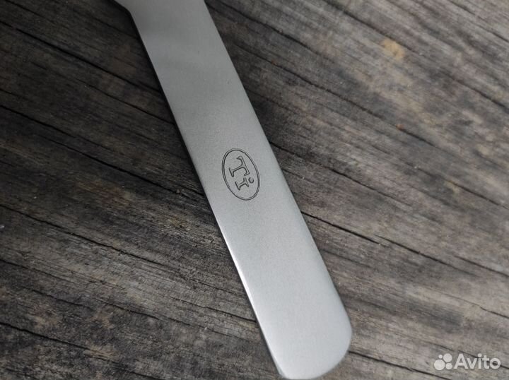 Титановый нож
