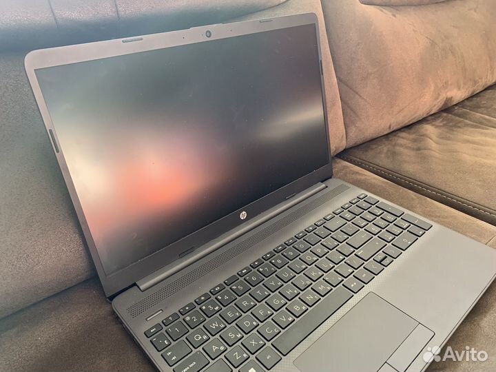 Ноутбук hp 255 g8