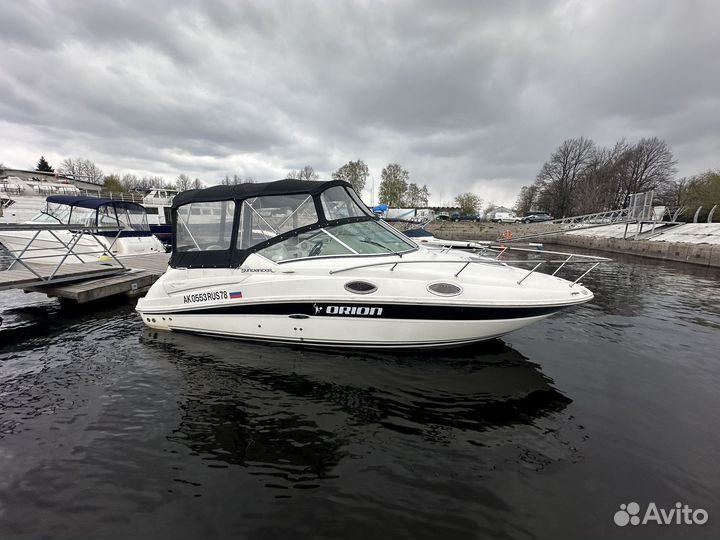Каютный катер SEA RAY 245