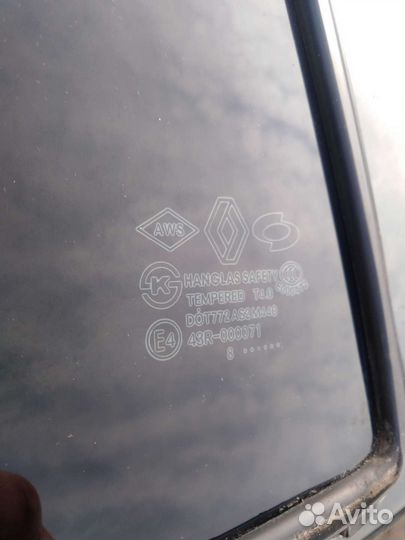 Стёкла задней левой двери Renault koleos