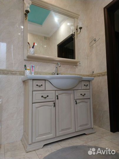 Тумба для ванной с зеркалом