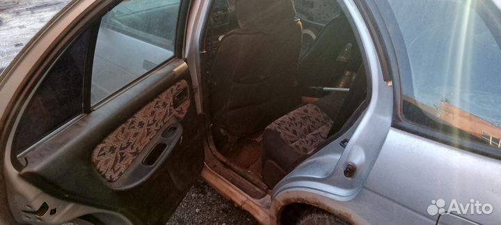 Nissan Pulsar 1.5 AT, 1997, 35 000 км