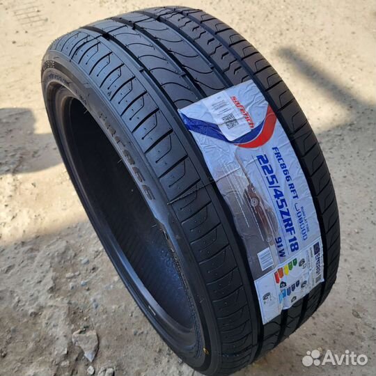 Saferich FRC866 225/45 R18 91W