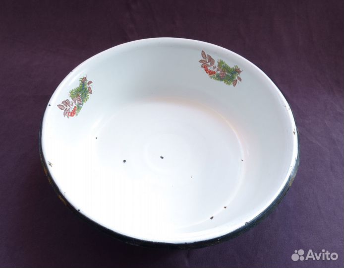 Эмалированный таз