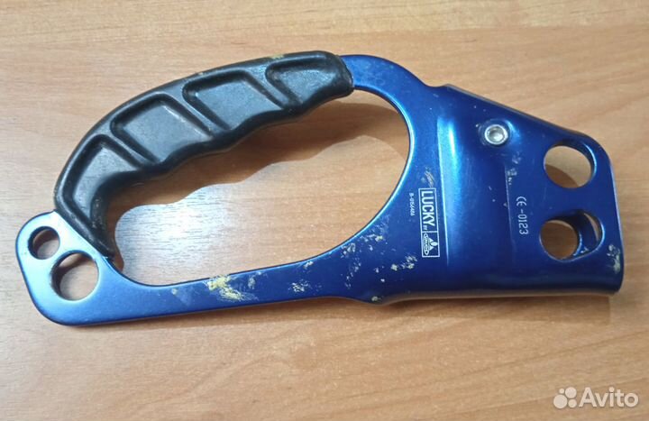 Карабины по 350, жумар 1500