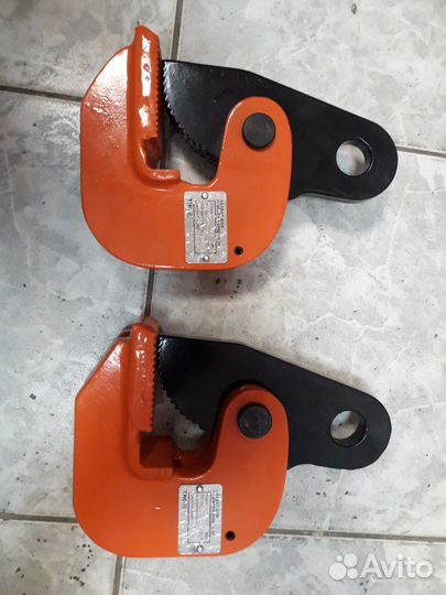 Захват горизонтальный 0.75т для листового металла