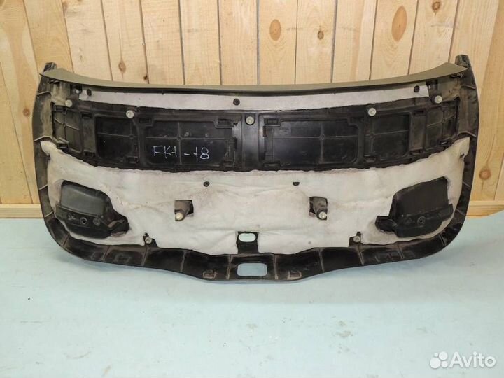 Обшивка двери багажника Honda Civic 5D