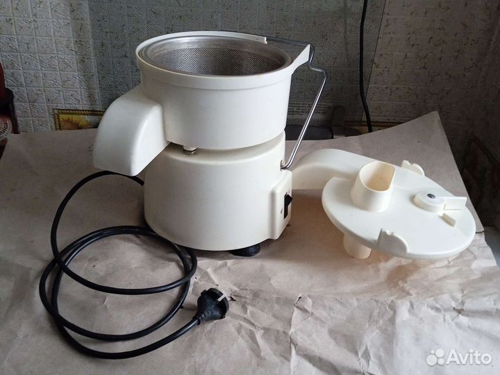 Соковыжималка 