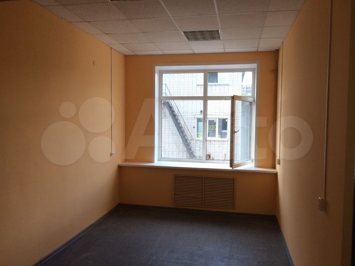 Офис, 21 м² с юридическим адресом и мебелью