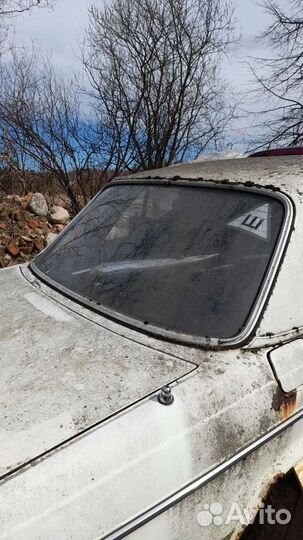 Стекло мерседес W123