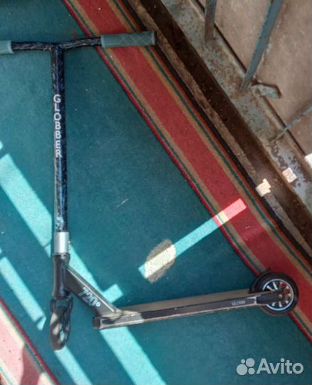 Трюковой самокат glober