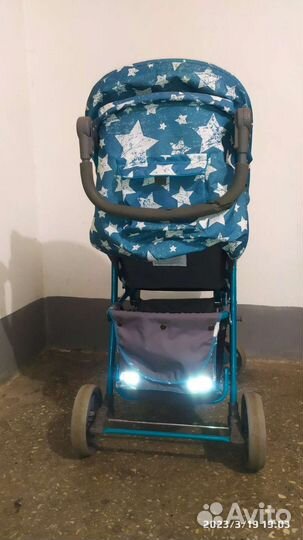 Прогулочная коляска