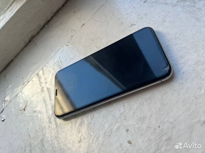 iPhone X, 64 ГБ