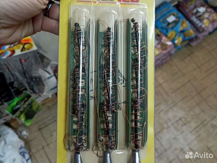 Кормушка фидерная