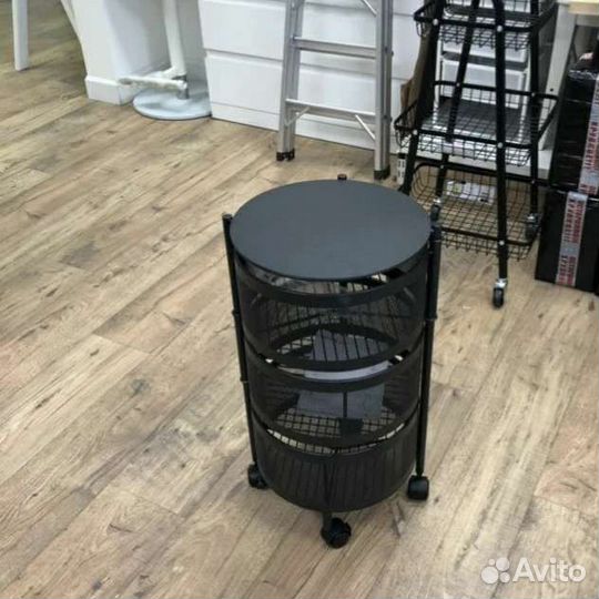 Этажерка на колесиках