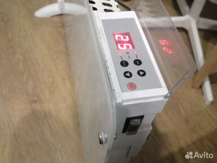 Обогреватель панельный с LEDдисплеем б/у